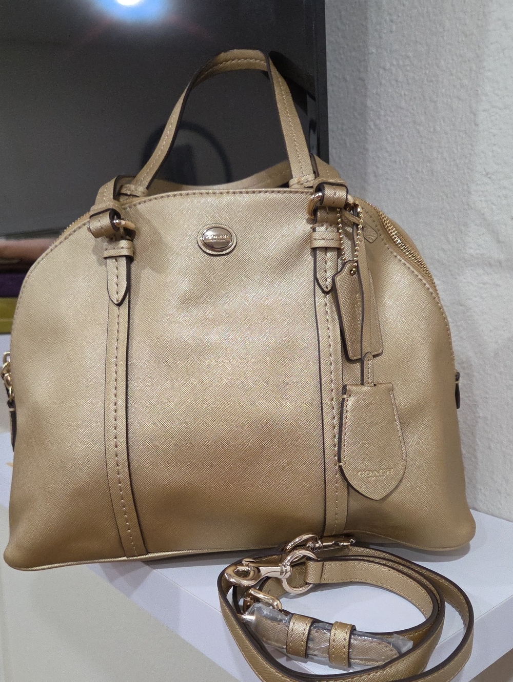 Coach Peyton New Without Tags Gold Dome Satchel with Removable Strap